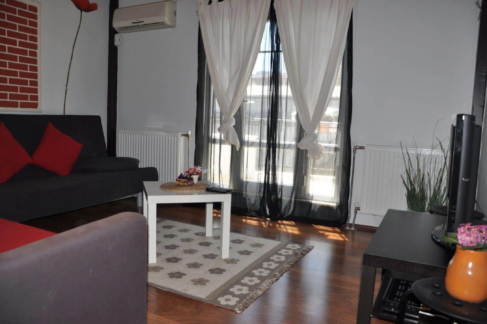 Fuar Ev Taksim Galata Apartment อิสตันบูล ภายนอก รูปภาพ
